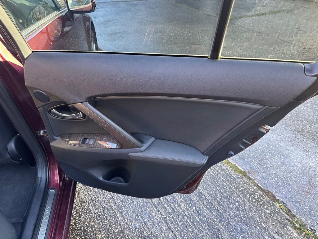 Used Toyota Avensis 2013 for sale - 77227573: Photo 37