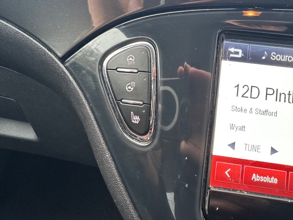 Used Vauxhall Corsa 2015 for sale - 77153499: Photo 28