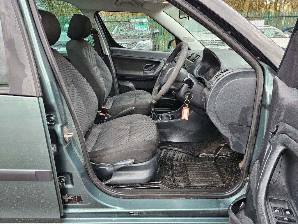 Used Skoda Roomster 2012 for sale - 77703925: Photo 15