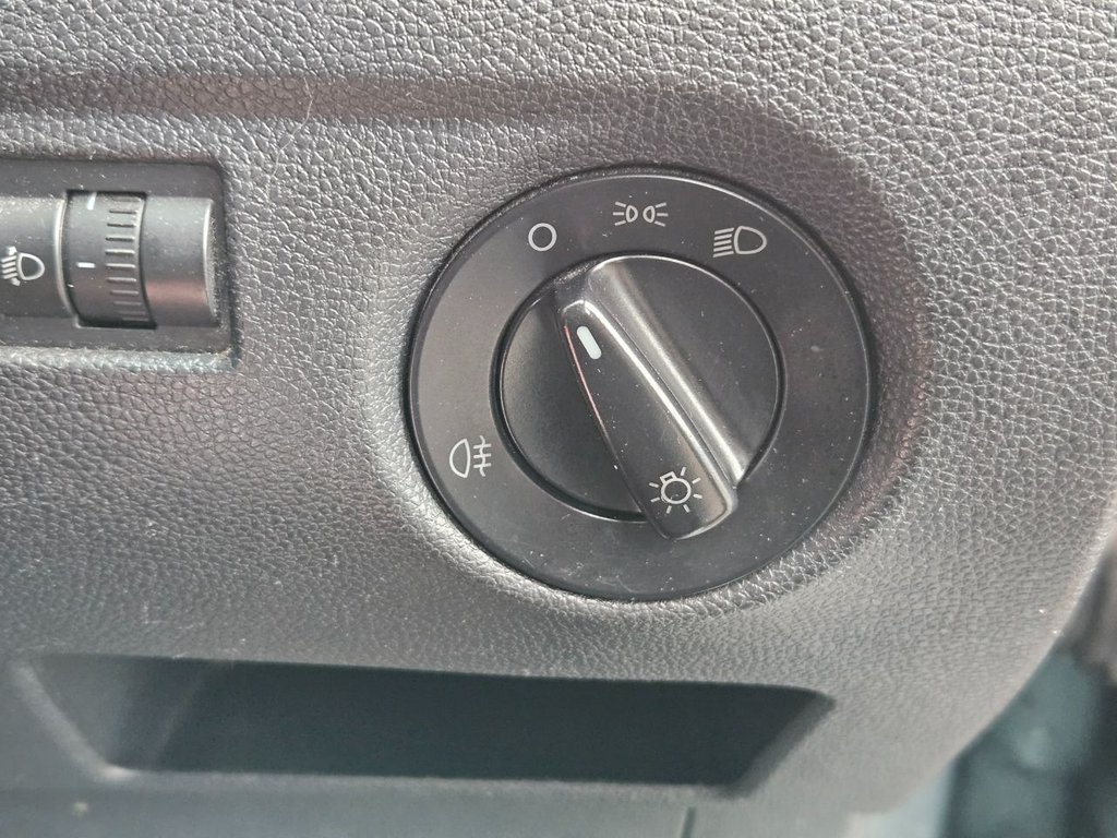 Used Skoda Roomster 2012 for sale - 77703925: Photo 21