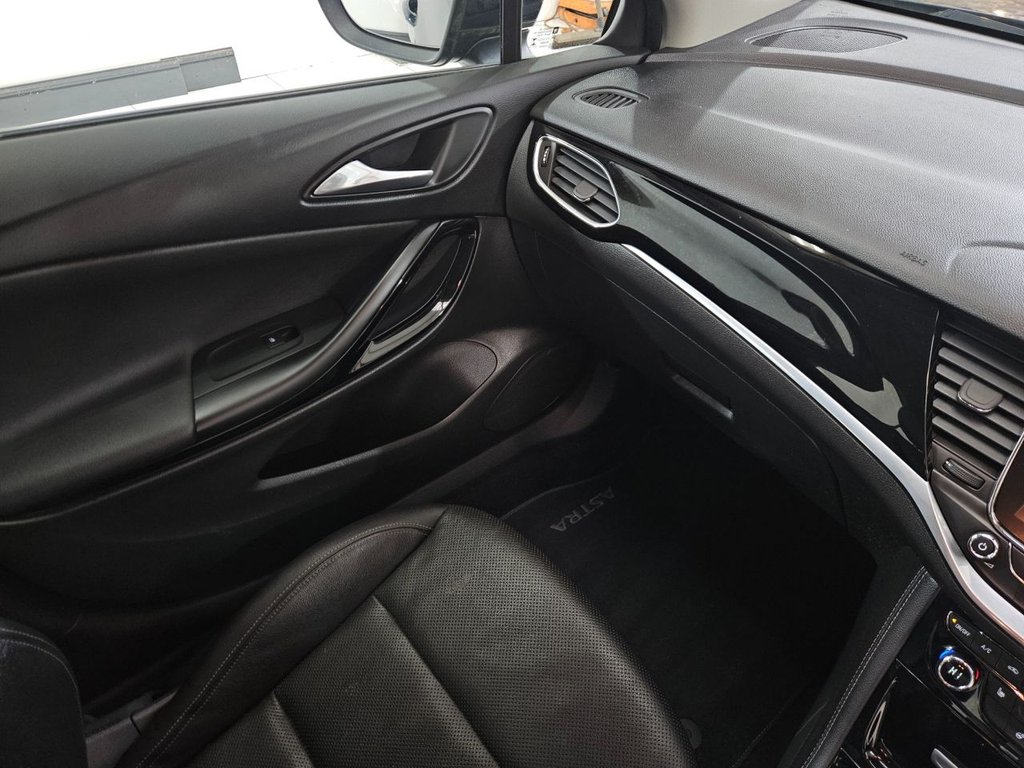 Used Vauxhall Astra 2017 for sale - 76080831: Photo 32