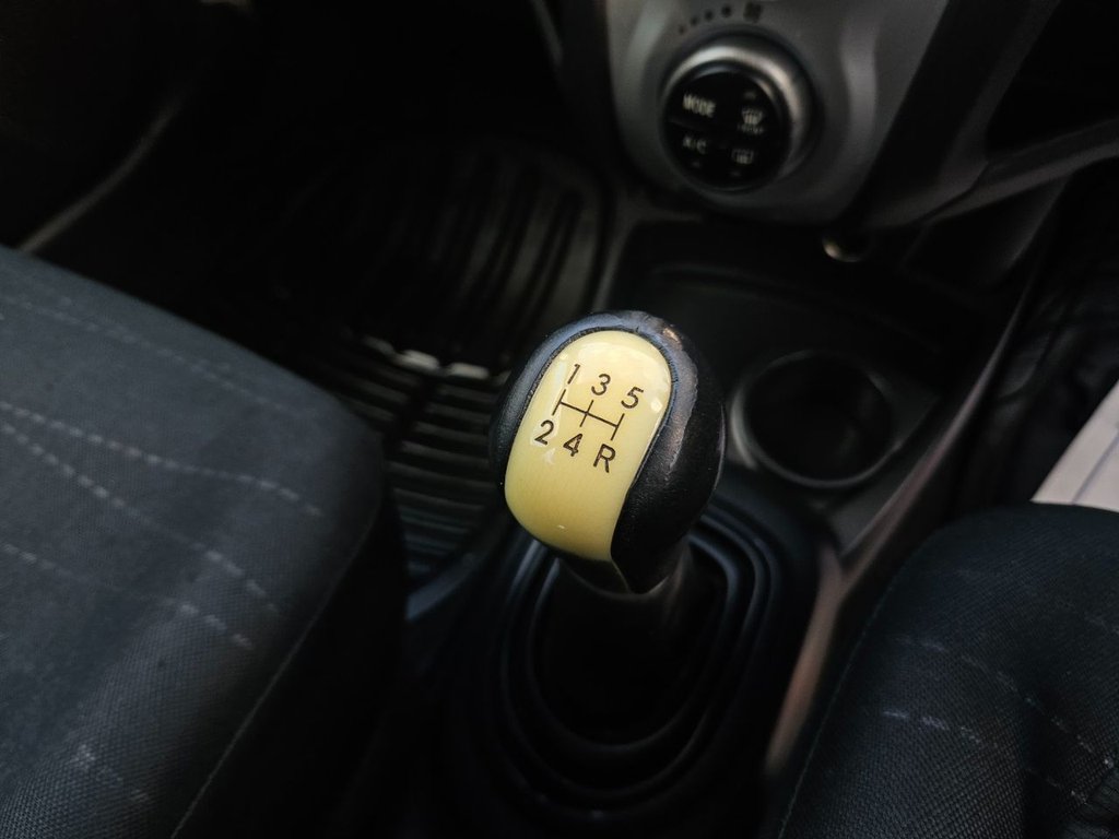 Used Toyota Yaris 2007 for sale - 76376039: Photo 26