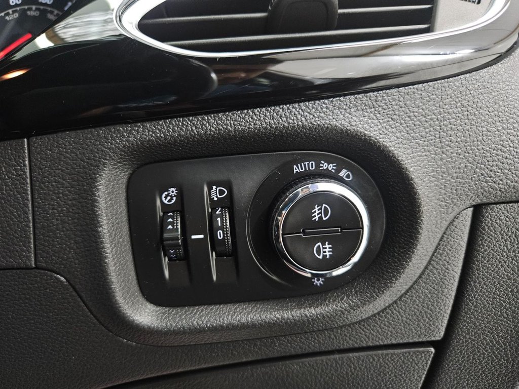 Used Vauxhall Astra 2016 for sale - 76081117: Photo 48