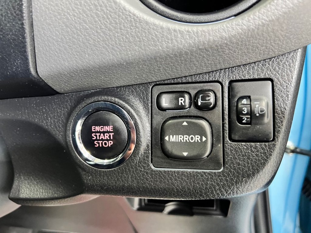 Used Toyota Yaris 2025 for sale - 76569844: Photo 32