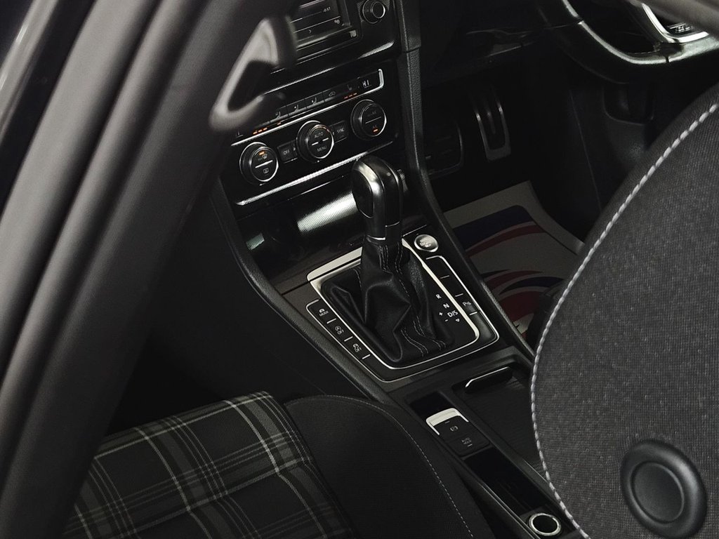 Used Volkswagen Golf 2015 for sale - 76934566: Photo 25