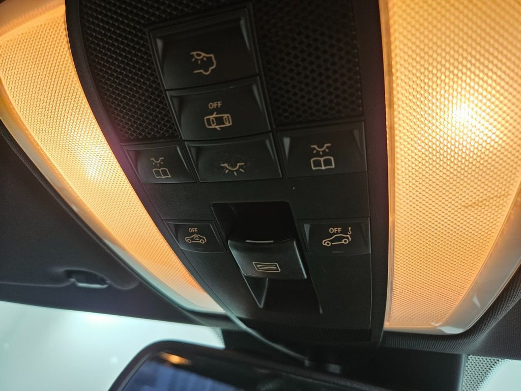 Used Mercedes-Benz C Class 2011 for sale - 76934576: Photo 45