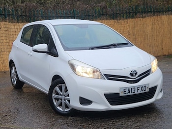 Used Toyota Yaris 2013 for sale - 76798066: Photo