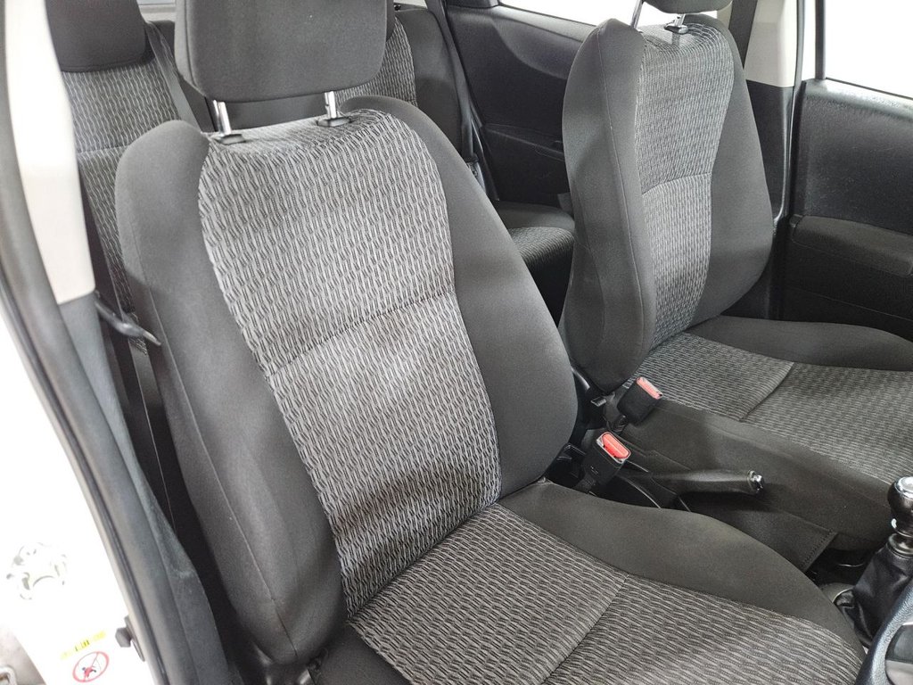 Used Toyota Yaris 2013 for sale - 77026870: Photo 29