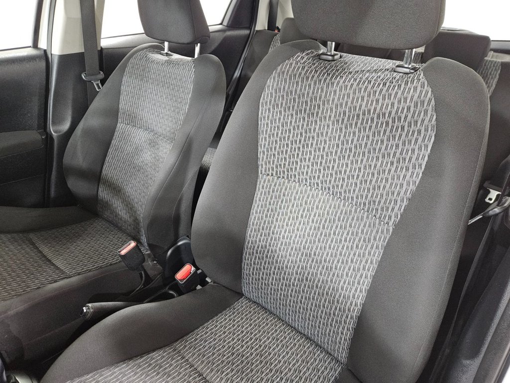 Used Toyota Yaris 2013 for sale - 77026870: Photo 30