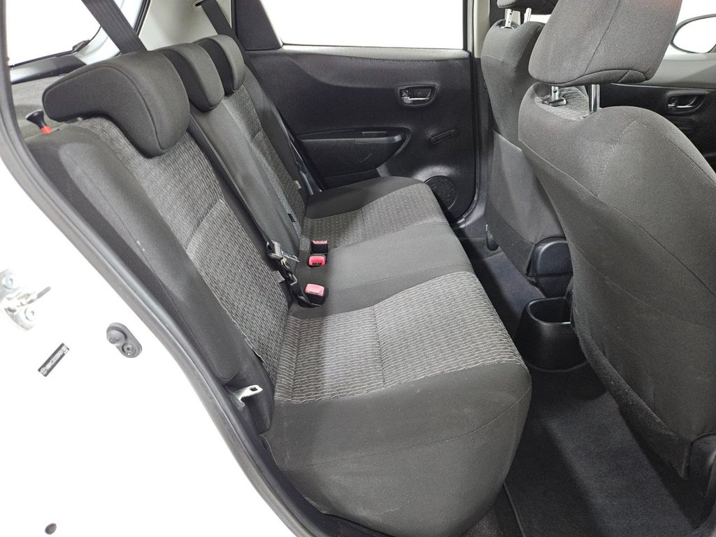 Used Toyota Yaris 2013 for sale - 77026870: Photo 31