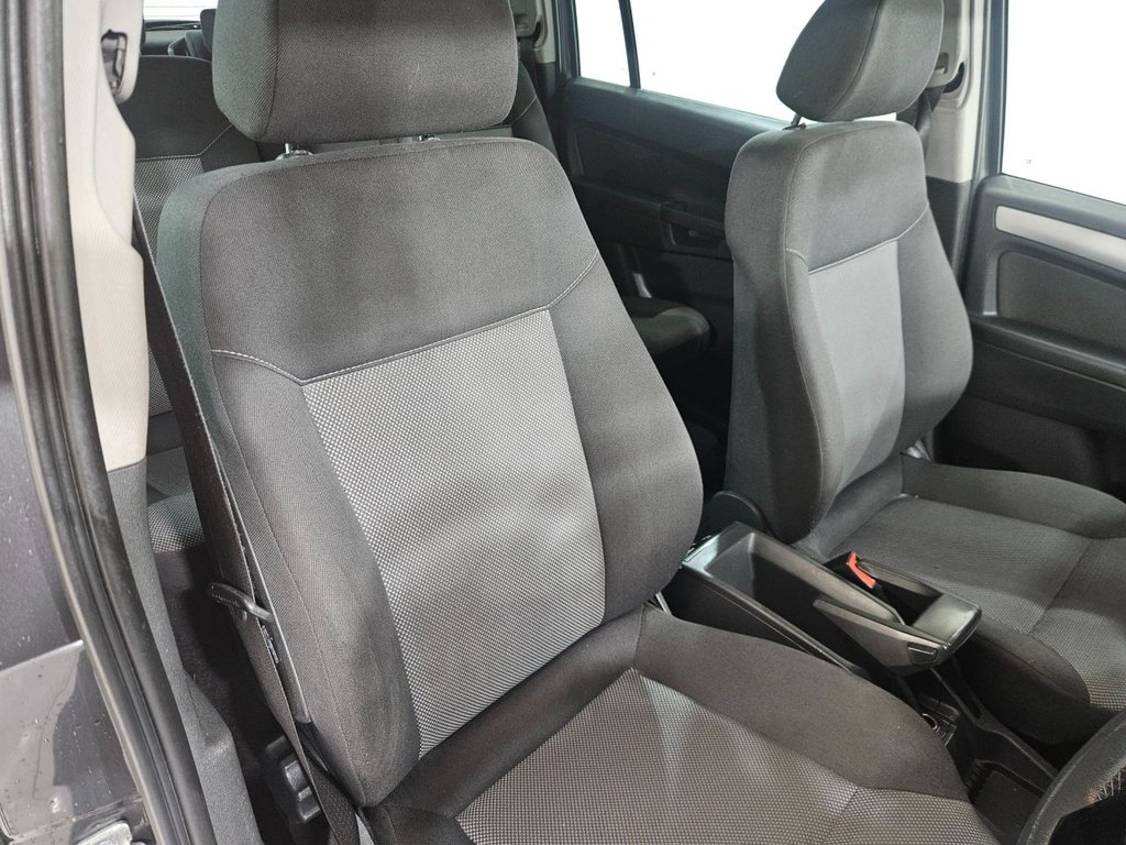 Used Vauxhall Zafira 2012 for sale - 76323641: Photo 25