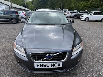 Used Volvo V70 2010 for sale - 78598367: Photo