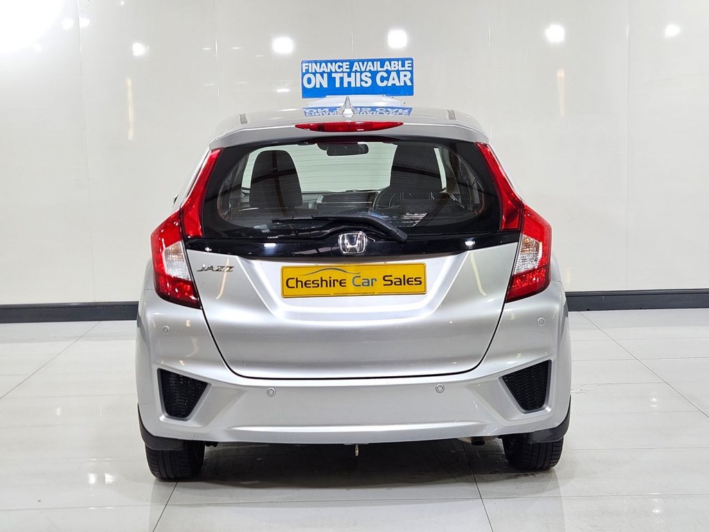 Used Honda Jazz 2017 for sale - 77905402: Photo 11