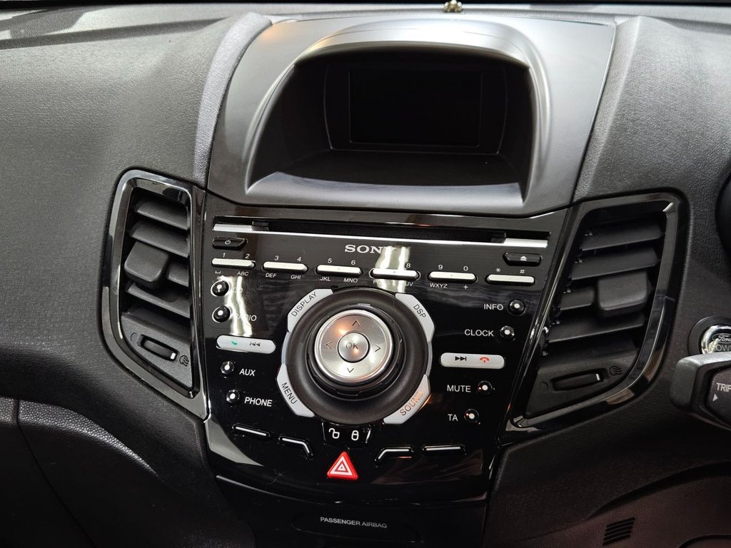 Used Ford Fiesta 2015 for sale - 76986325: Photo 30