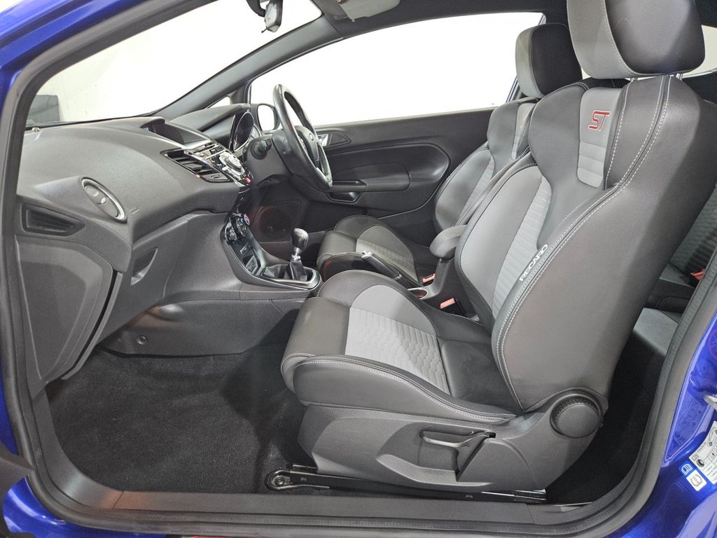 Used Ford Fiesta 2015 for sale - 76986325: Photo 43