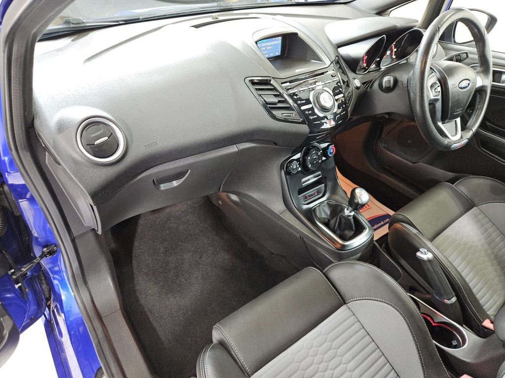 Used Ford Fiesta 2015 for sale - 76986325: Photo 45