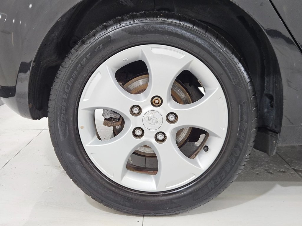 Used Kia Venga 2013 for sale - 77110837: Photo 16