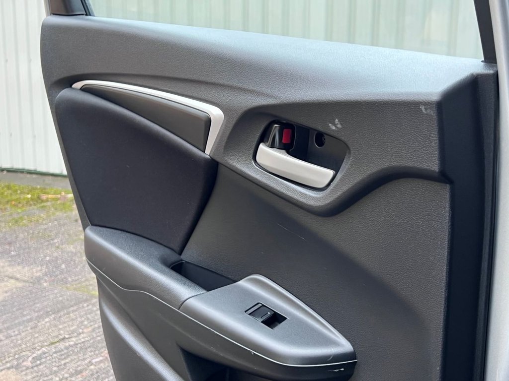 Used Honda Jazz 2017 for sale - 77507786: Photo 25