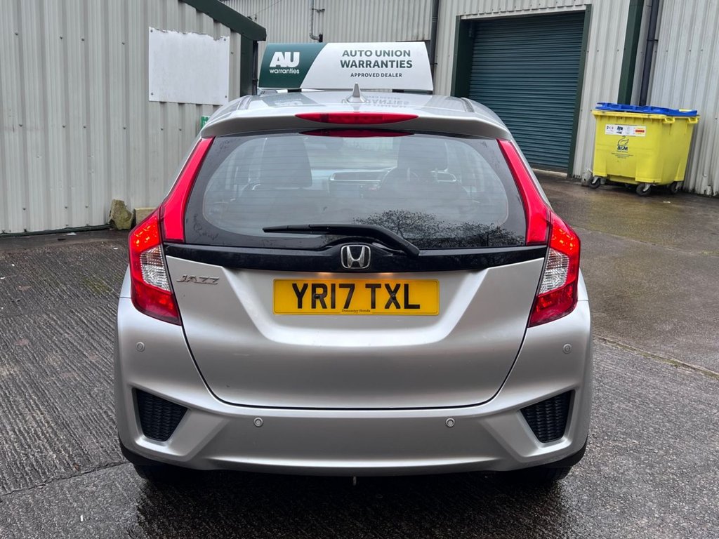 Used Honda Jazz 2017 for sale - 77507786: Photo 9