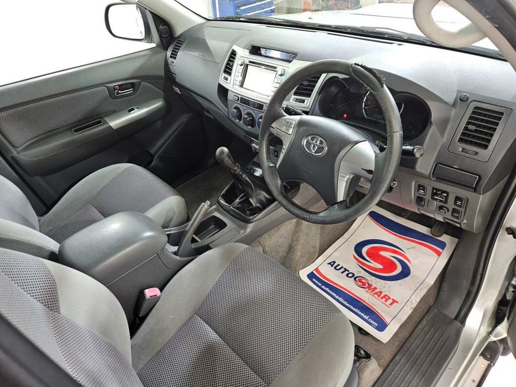 Used Toyota Hilux 2012 for sale - 77594363: Photo 26