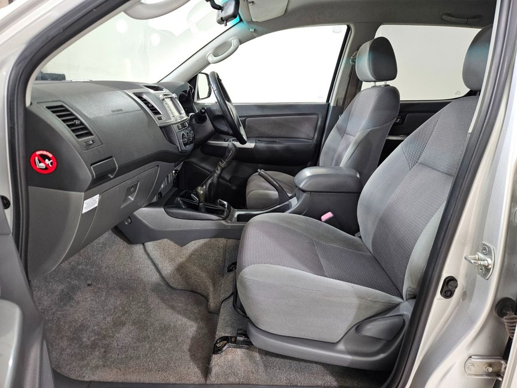 Used Toyota Hilux 2012 for sale - 77594363: Photo 28