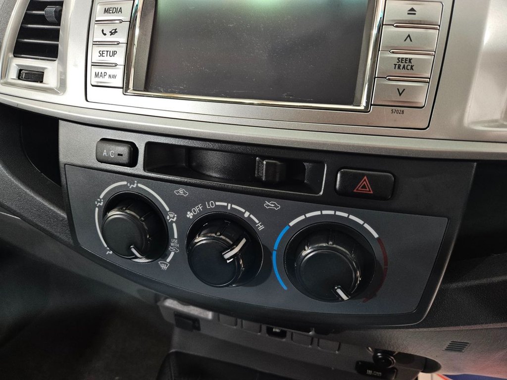 Used Toyota Hilux 2012 for sale - 77594363: Photo 44