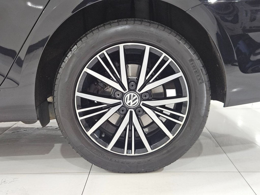 Used Volkswagen Golf 2017 for sale - 76698764: Photo 14