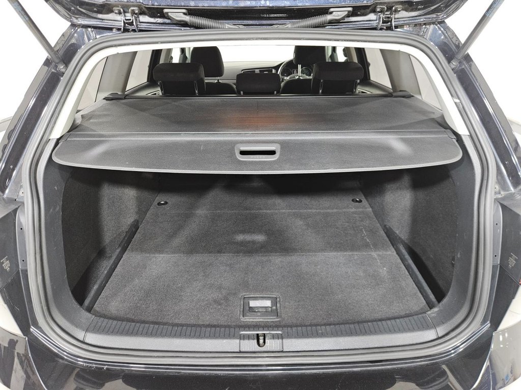 Used Volkswagen Golf 2017 for sale - 76698764: Photo 18