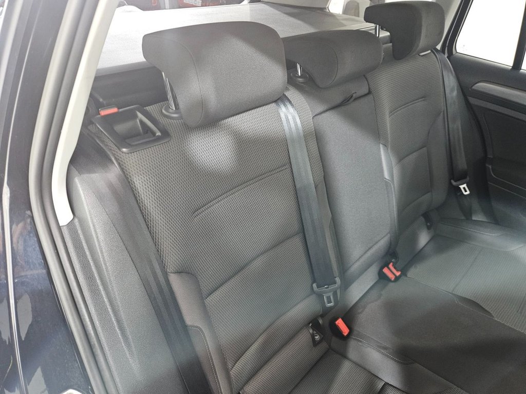 Used Volkswagen Golf 2017 for sale - 76698764: Photo 32