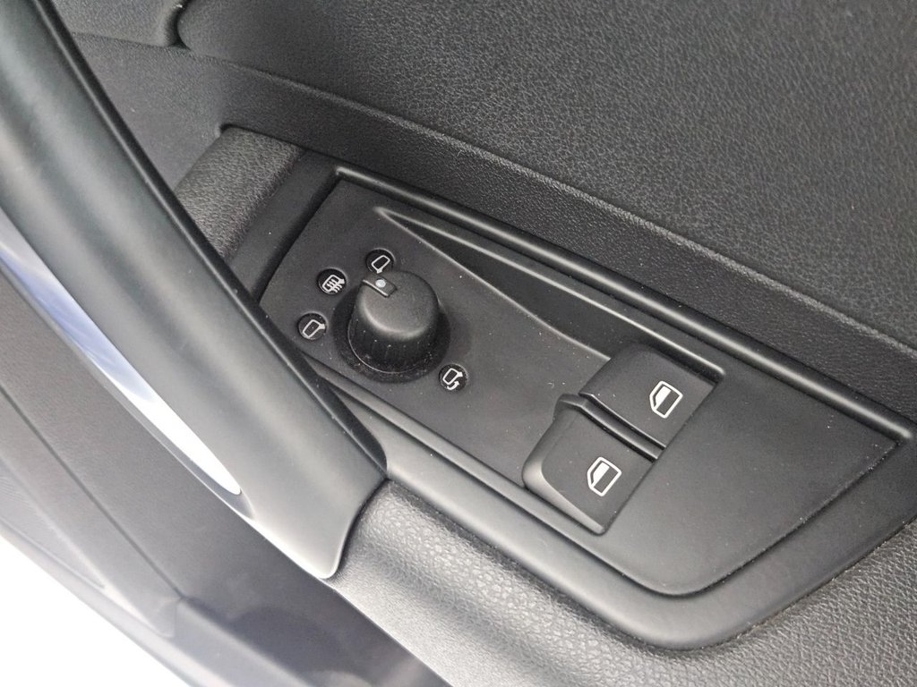 Used Audi A1 2011 for sale - 77275802: Photo 47