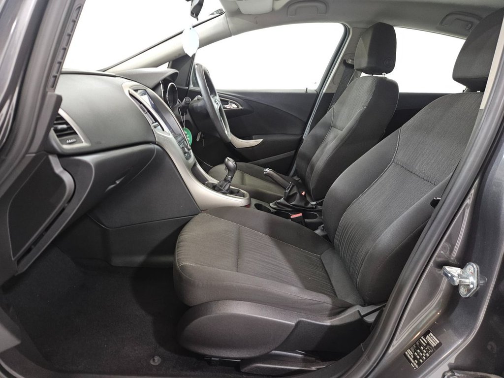 Used Vauxhall Astra 2011 for sale - 76173392: Photo 21
