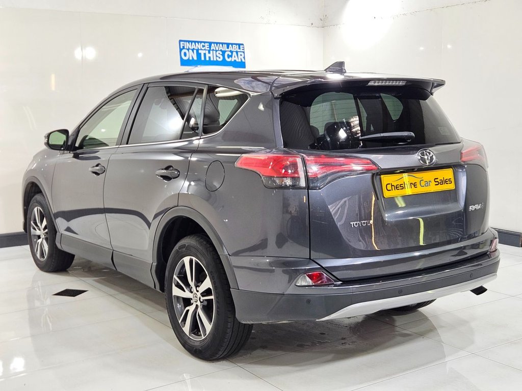 Used Toyota RAV4 2016 for sale - 77936765: Photo 10