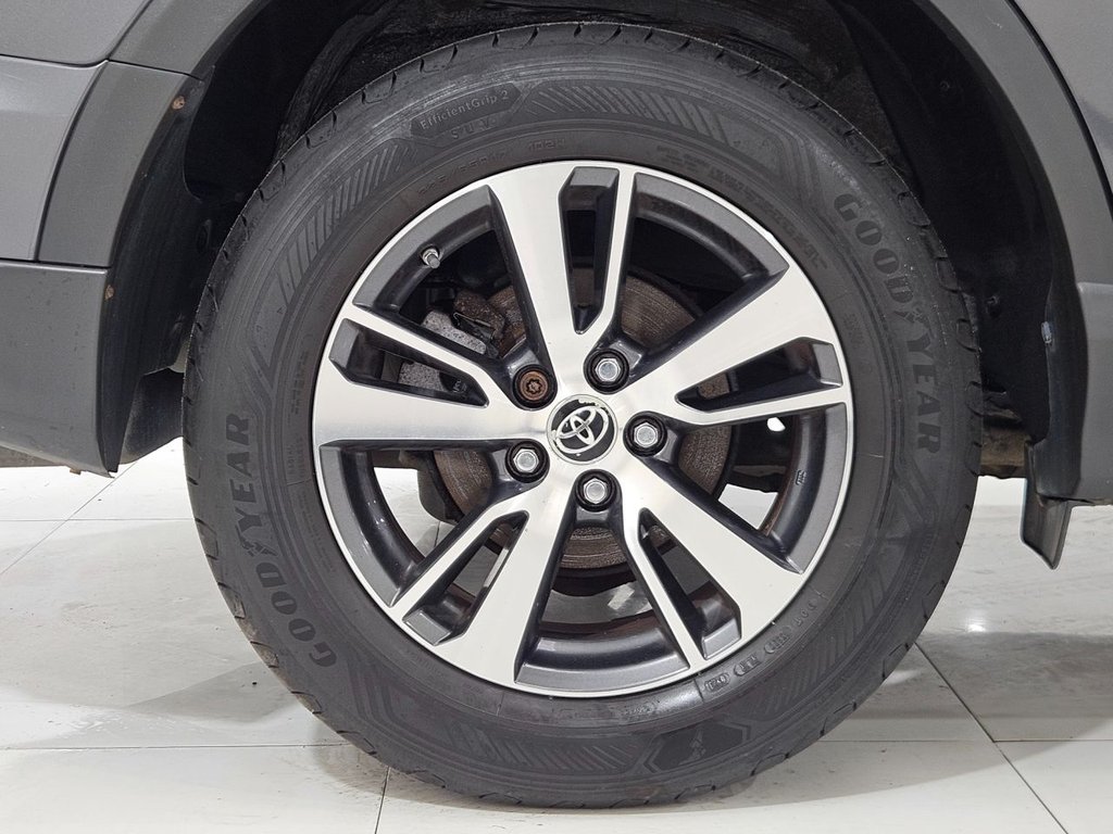 Used Toyota RAV4 2016 for sale - 77936765: Photo 18