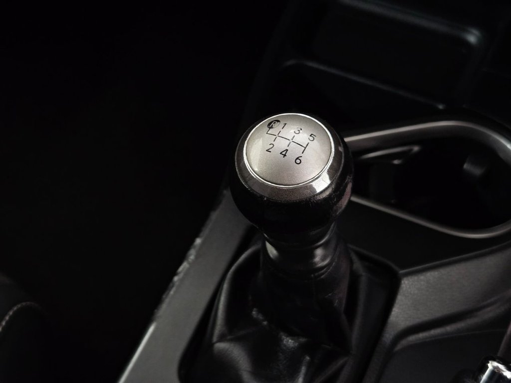 Used Toyota RAV4 2016 for sale - 77936765: Photo 40