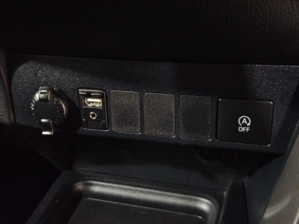 Used Toyota RAV4 2016 for sale - 77936765: Photo 41