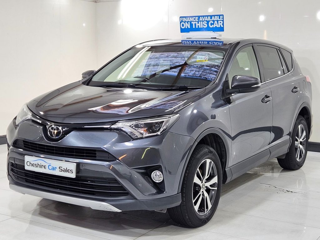 Used Toyota RAV4 2016 for sale - 77936765: Photo 8