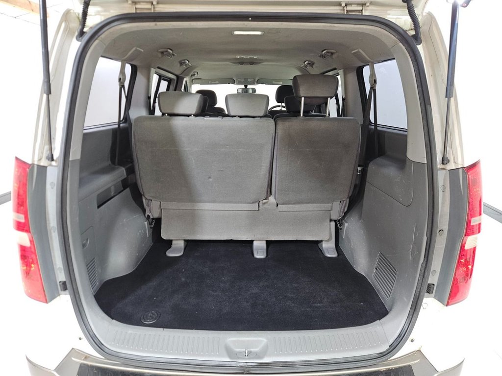 Used Hyundai i800 2012 for sale - 76570136: Photo 18