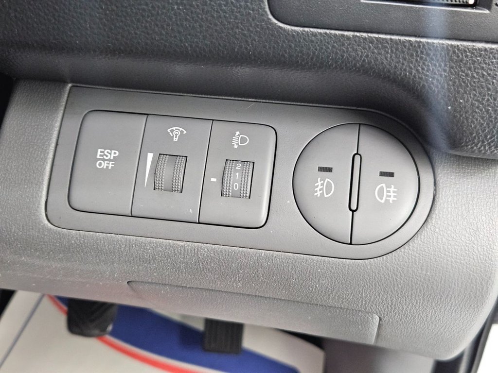 Used Hyundai i800 2012 for sale - 76570136: Photo 35