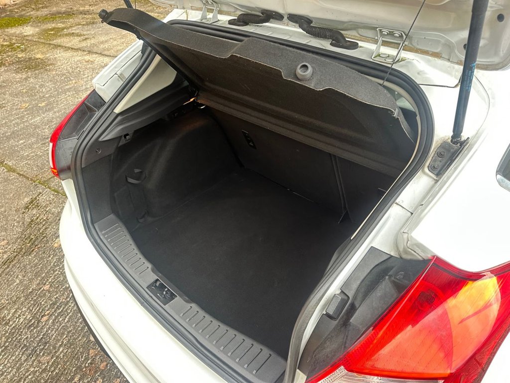 Used Ford Focus 2014 for sale - 77464210: Photo 20