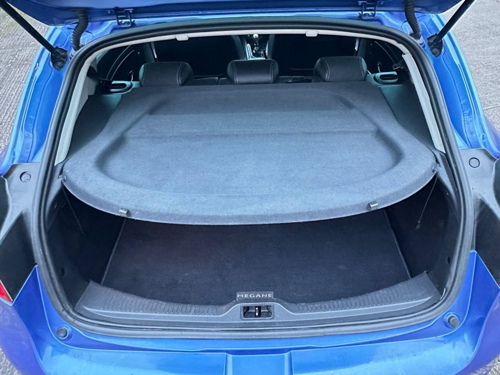 Used Renault Megane 2015 for sale - 77394468: Photo 24