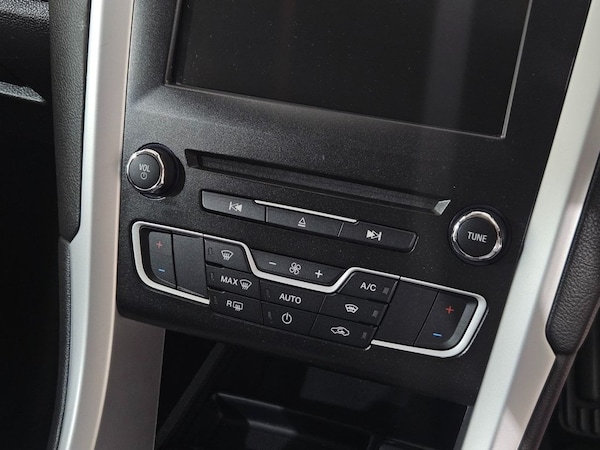 Used Ford Mondeo 2018 for sale - 76323623: Photo 36