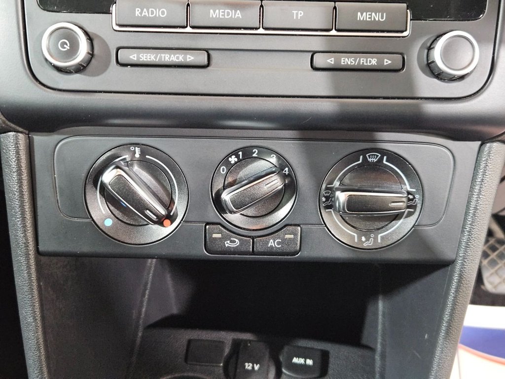 Used Volkswagen Polo 2014 for sale - 77048794: Photo 39