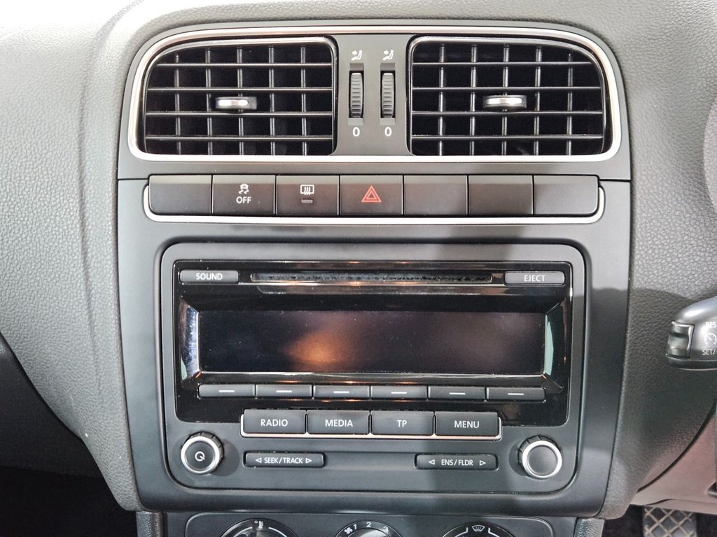 Used Volkswagen Polo 2014 for sale - 77048794: Photo 40