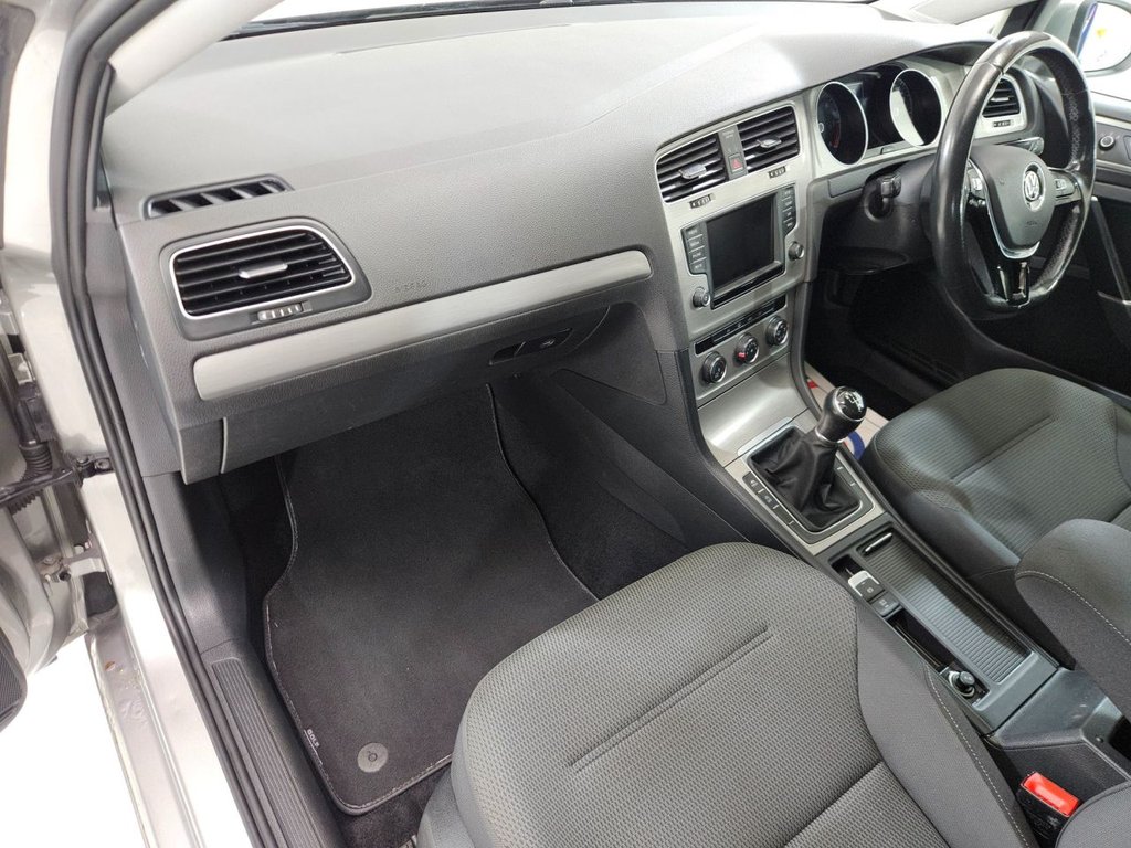 Used Volkswagen Golf 2016 for sale - 78212889: Photo 24