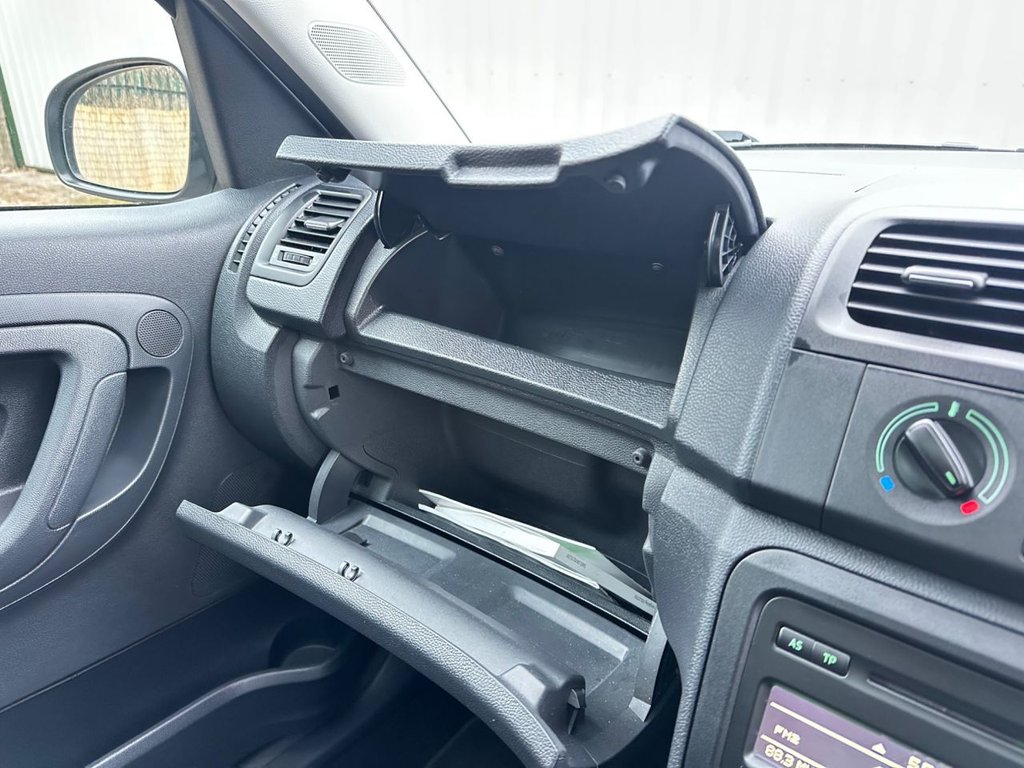 Used Skoda Roomster 2013 for sale - 77384607: Photo 38