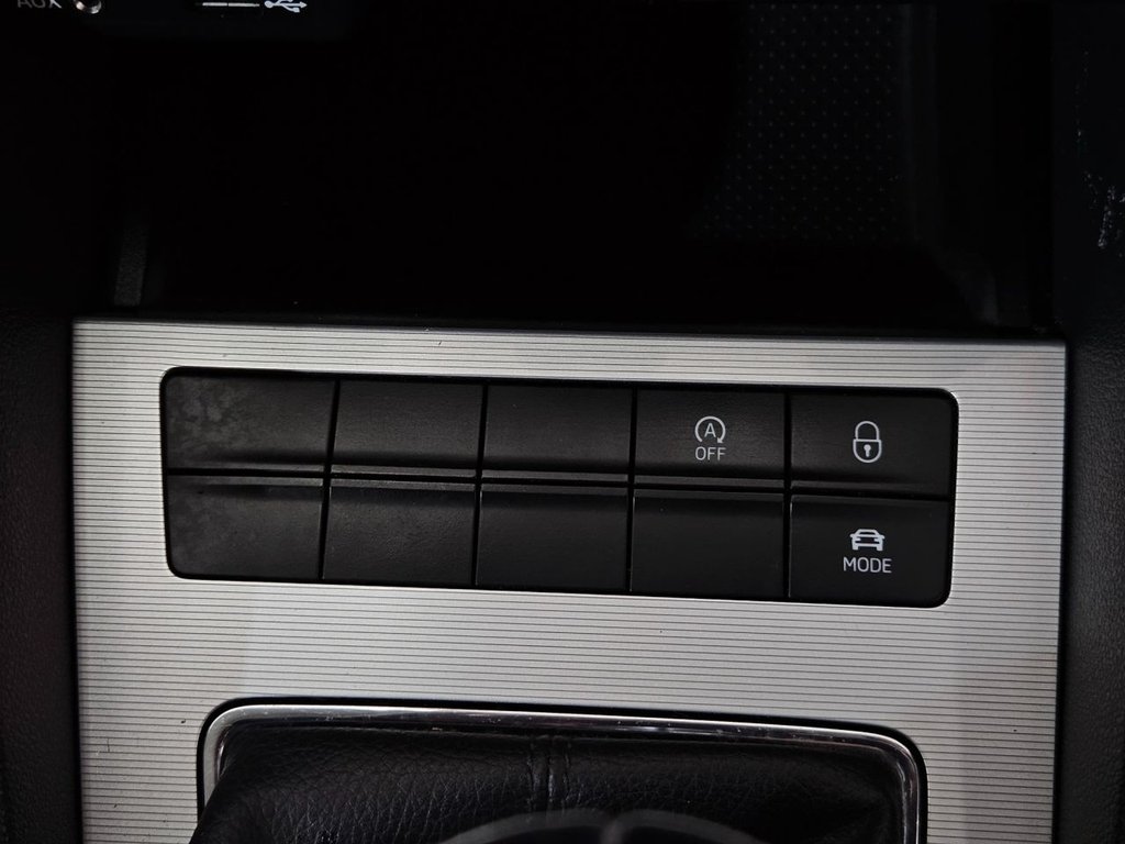 Used Skoda Octavia 2014 for sale - 77920080: Photo 42