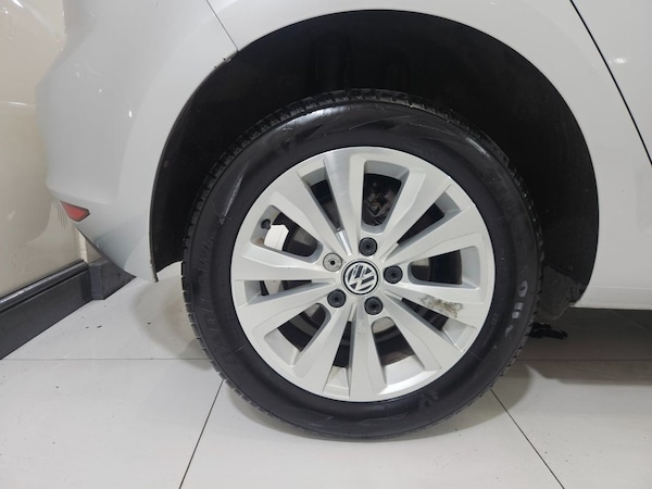 Used Volkswagen Golf 2014 for sale - 76081095: Photo 16