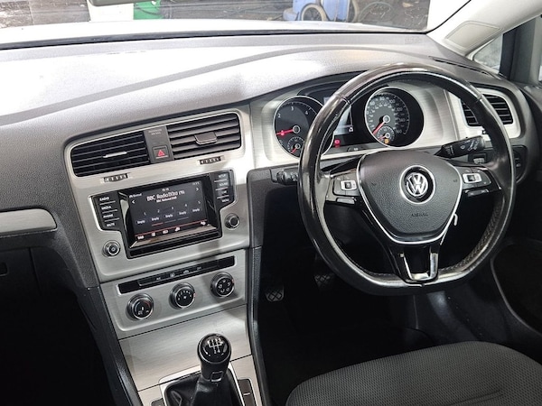 Used Volkswagen Golf 2014 for sale - 76081095: Photo 23