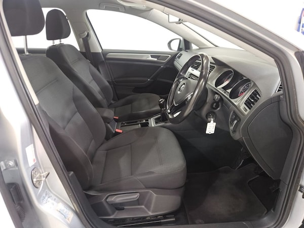 Used Volkswagen Golf 2014 for sale - 76081095: Photo 25