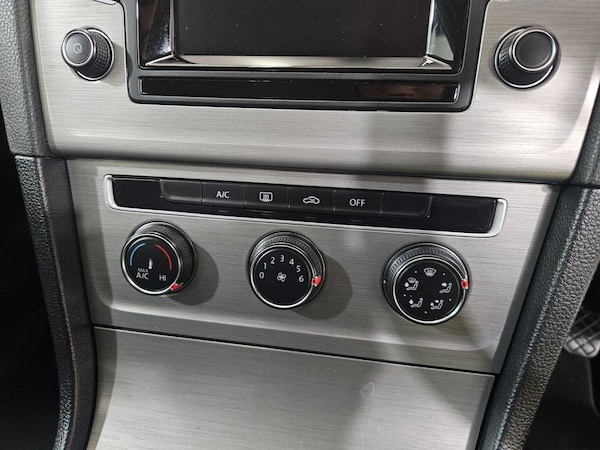 Used Volkswagen Golf 2014 for sale - 76081095: Photo 42